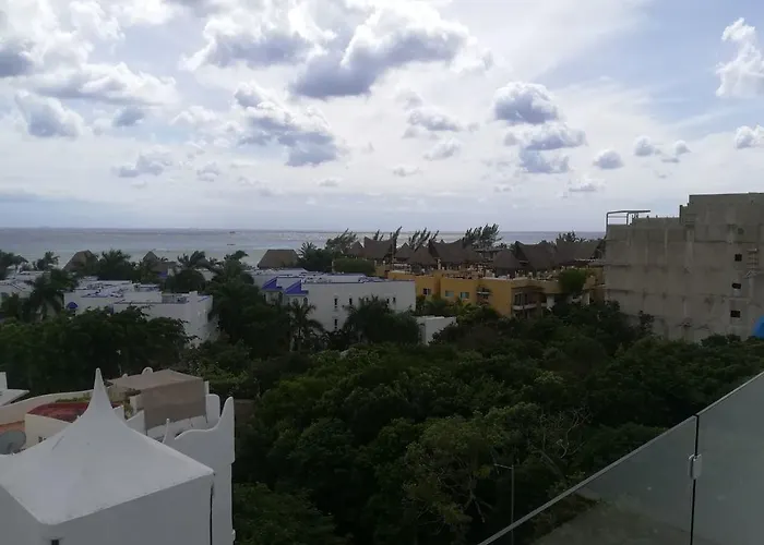 Menesse On The 50m From The Caribbean Ocean By Hola And Land Hotel *