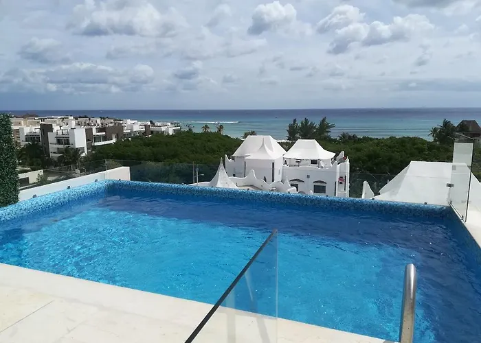 Menesse On The 50m From The Caribbean Ocean By Hola And Land Hotel *