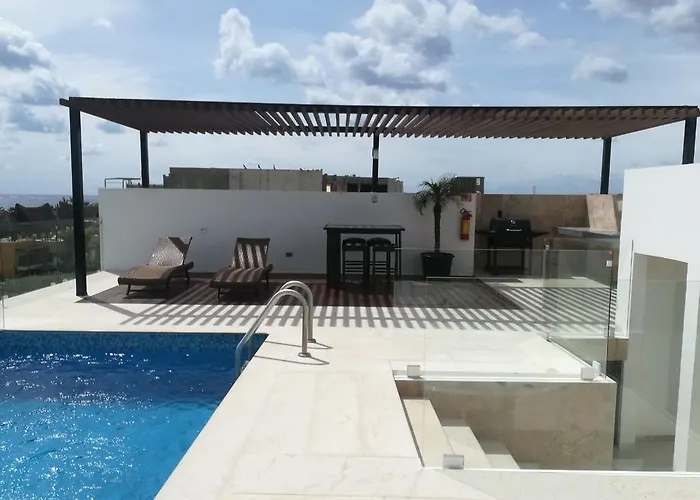 Hotel Menesse On The 50m From The Caribbean Ocean By Hola And Land