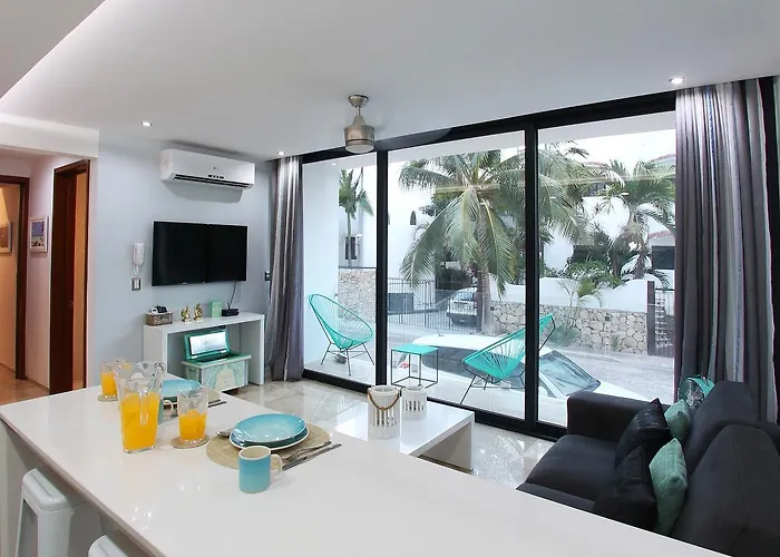 Menesse On The 50m From The Caribbean Ocean By Hola And Land Playa del Carmen